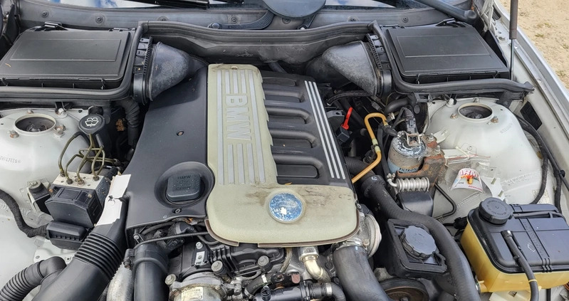 BMW Seria 5 cena 16500 przebieg: 349000, rok produkcji 2003 z Cieszyn małe 67